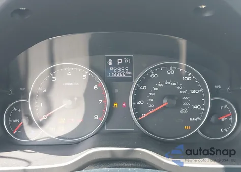 2014 Subaru Outback 2.5I z USA, uszkodzony, nr VIN 4S4BRBAC7E3263591